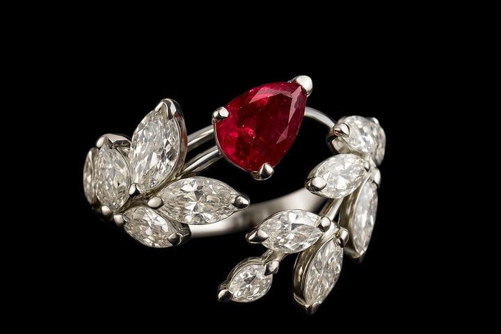 Anello "Rosattina" in Oro 18k Rubino Naturale e Diamanti Taglio Marquise