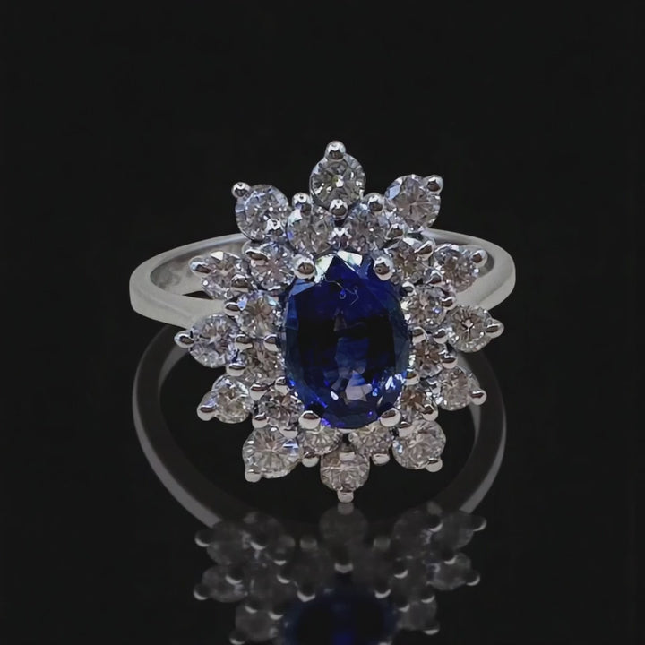 Anello Modello Marghrtita in Oro 18k Zaffiro Royal Blue  1,17 ct e Diamanti Naturali 0,96 ct.